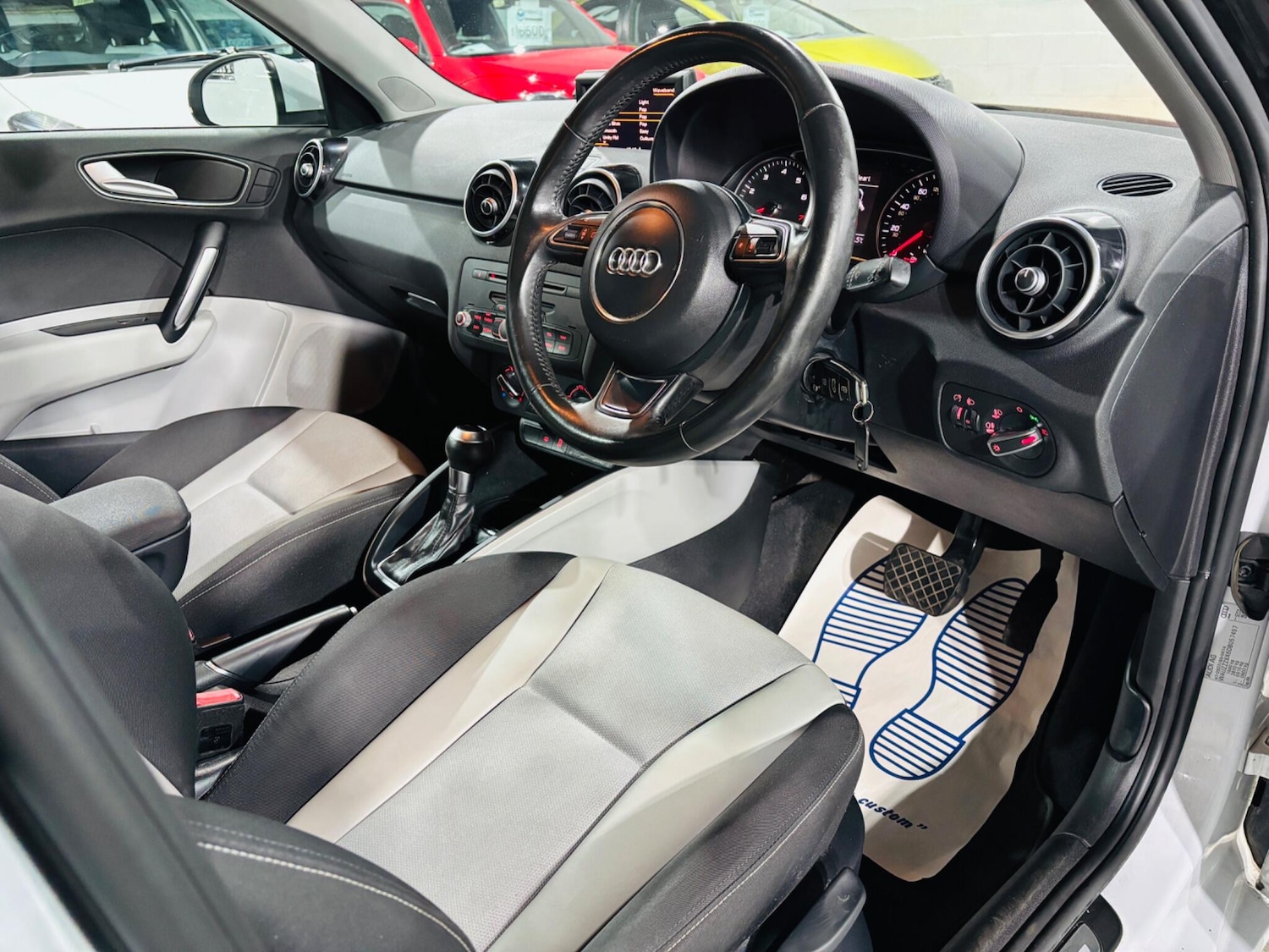 Used Audi A1 2012 for sale - 76425851: Photo 10