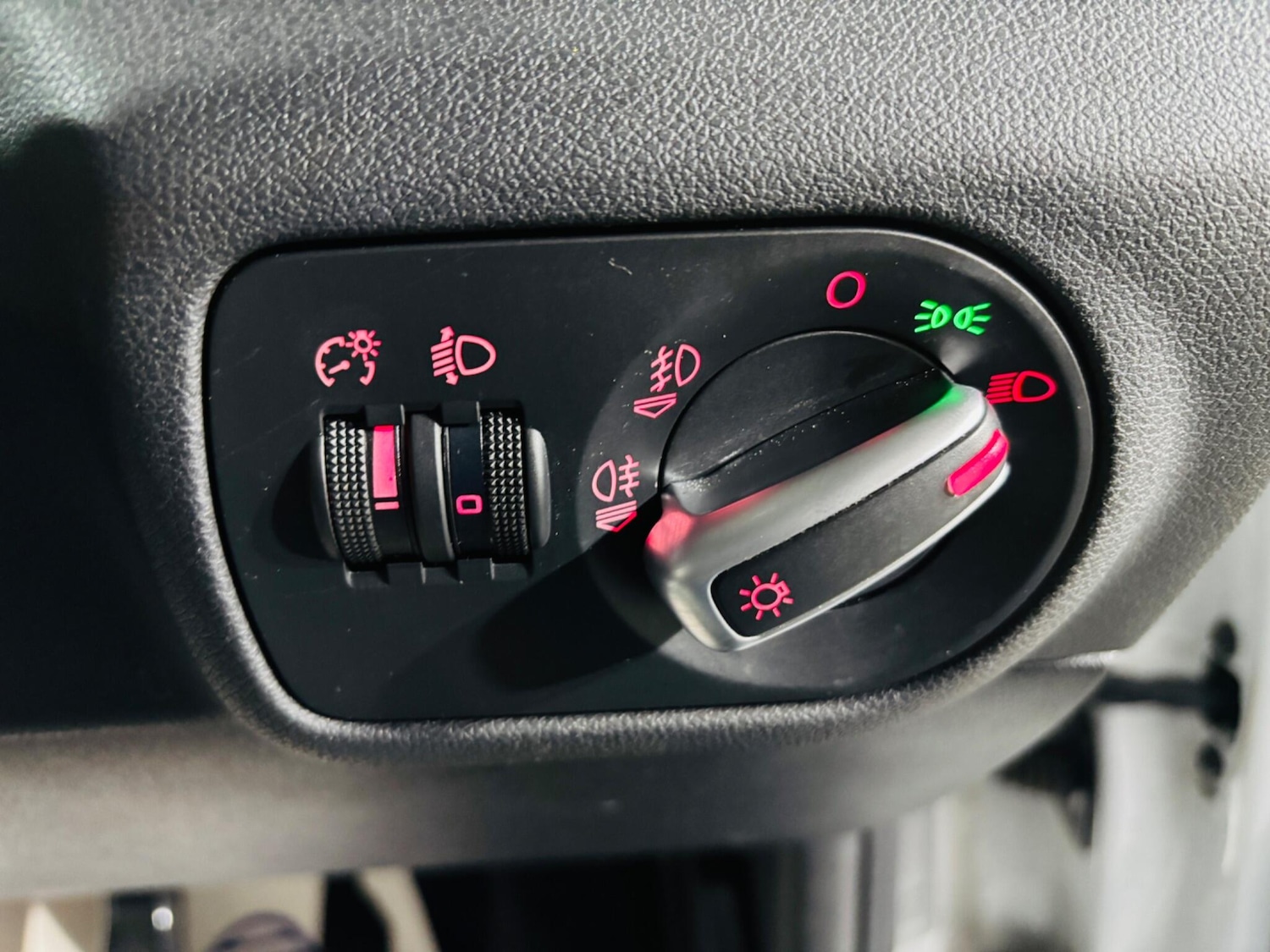 Used Audi A1 2012 for sale - 76425851: Photo 18