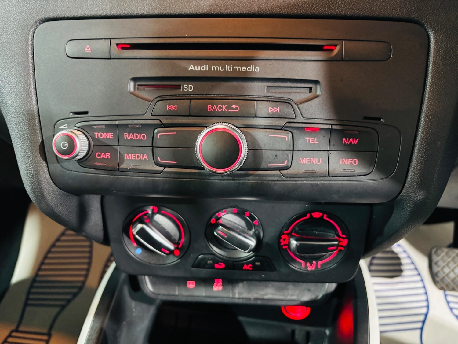 Used Audi A1 2012 for sale - 76425851: Photo 30