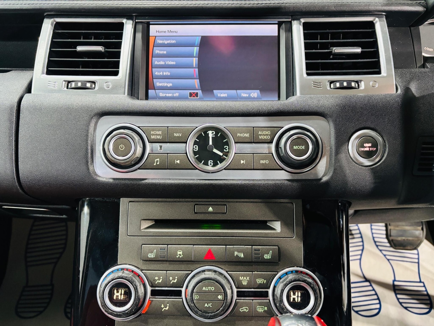 Used Land Rover Range Rover Sport 2010 for sale - 77162880: Photo 24