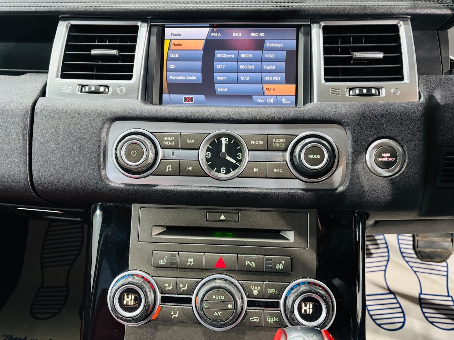 Used Land Rover Range Rover Sport 2010 for sale - 77162880: Photo 25