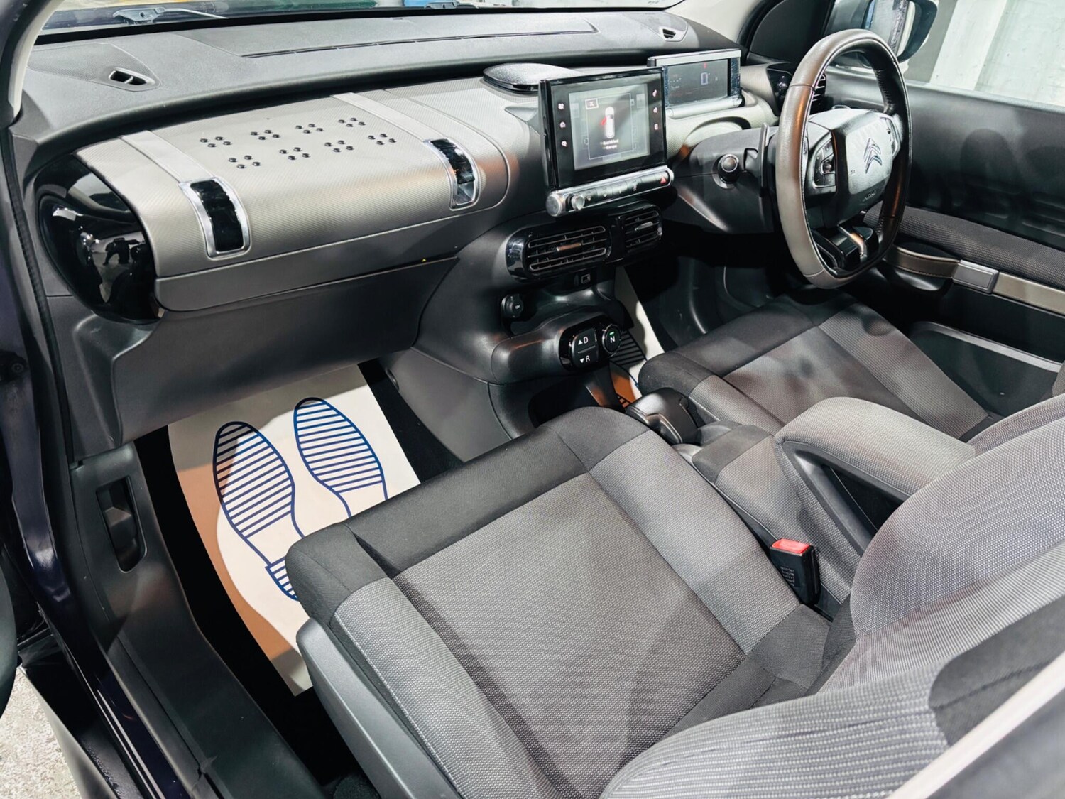 Used Citroen C4 Cactus for sale - 77538113: Photo 14