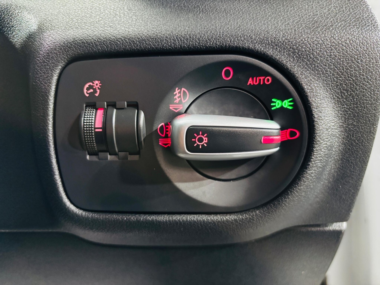 Used Audi A1 for sale - 77753061: Photo 19