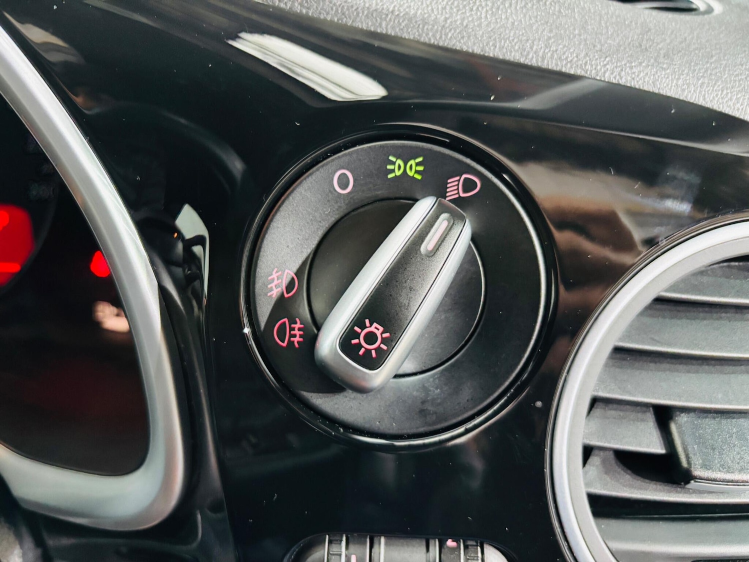 Used Volkswagen Beetle for sale - 77425950: Photo 19