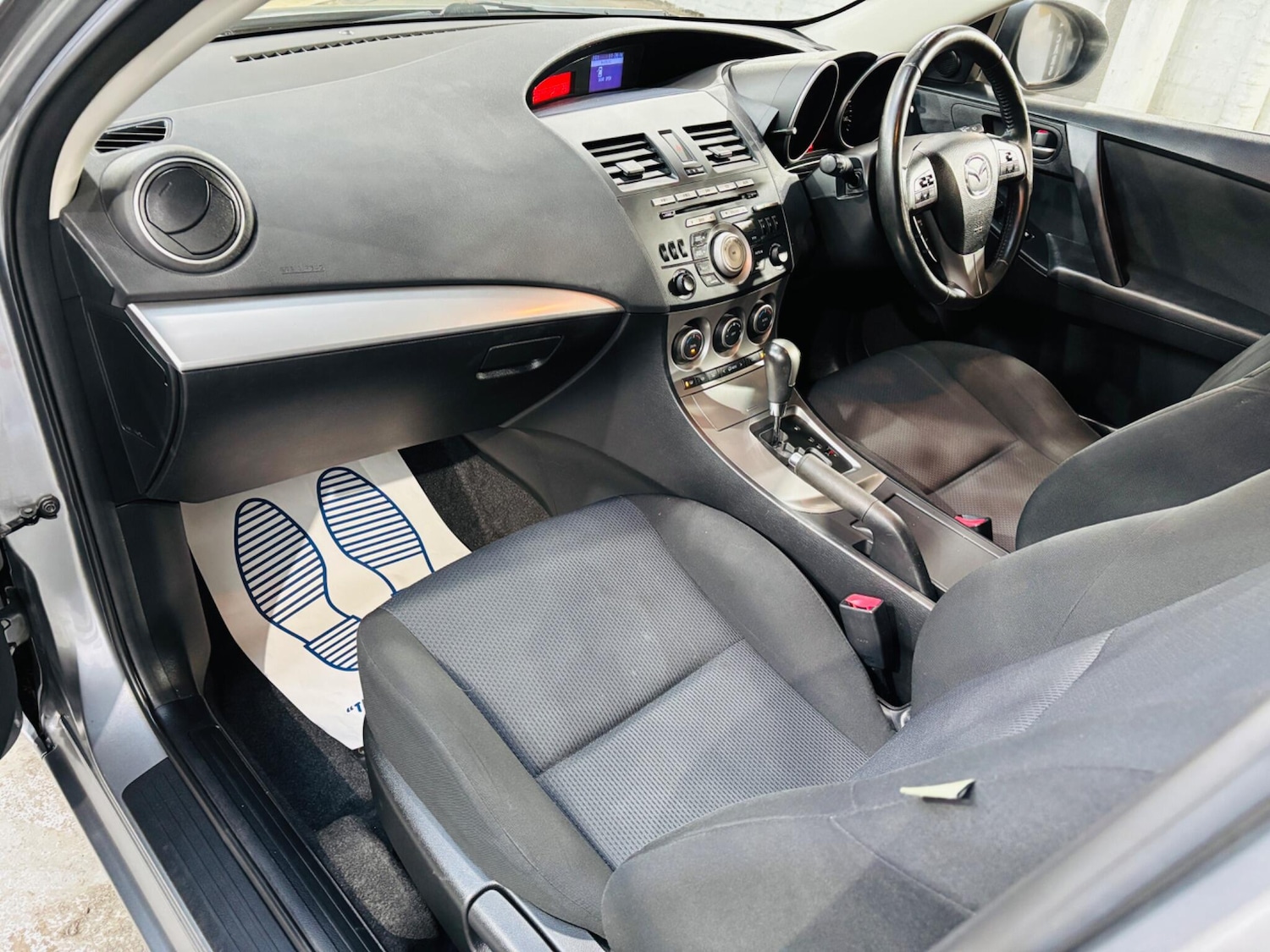 Used Mazda Mazda3 2010 for sale - 77883257: Photo 14