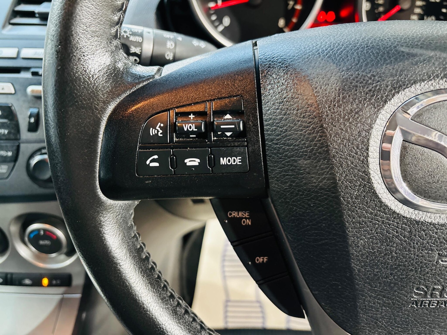 Used Mazda Mazda3 2010 for sale - 77883257: Photo 21