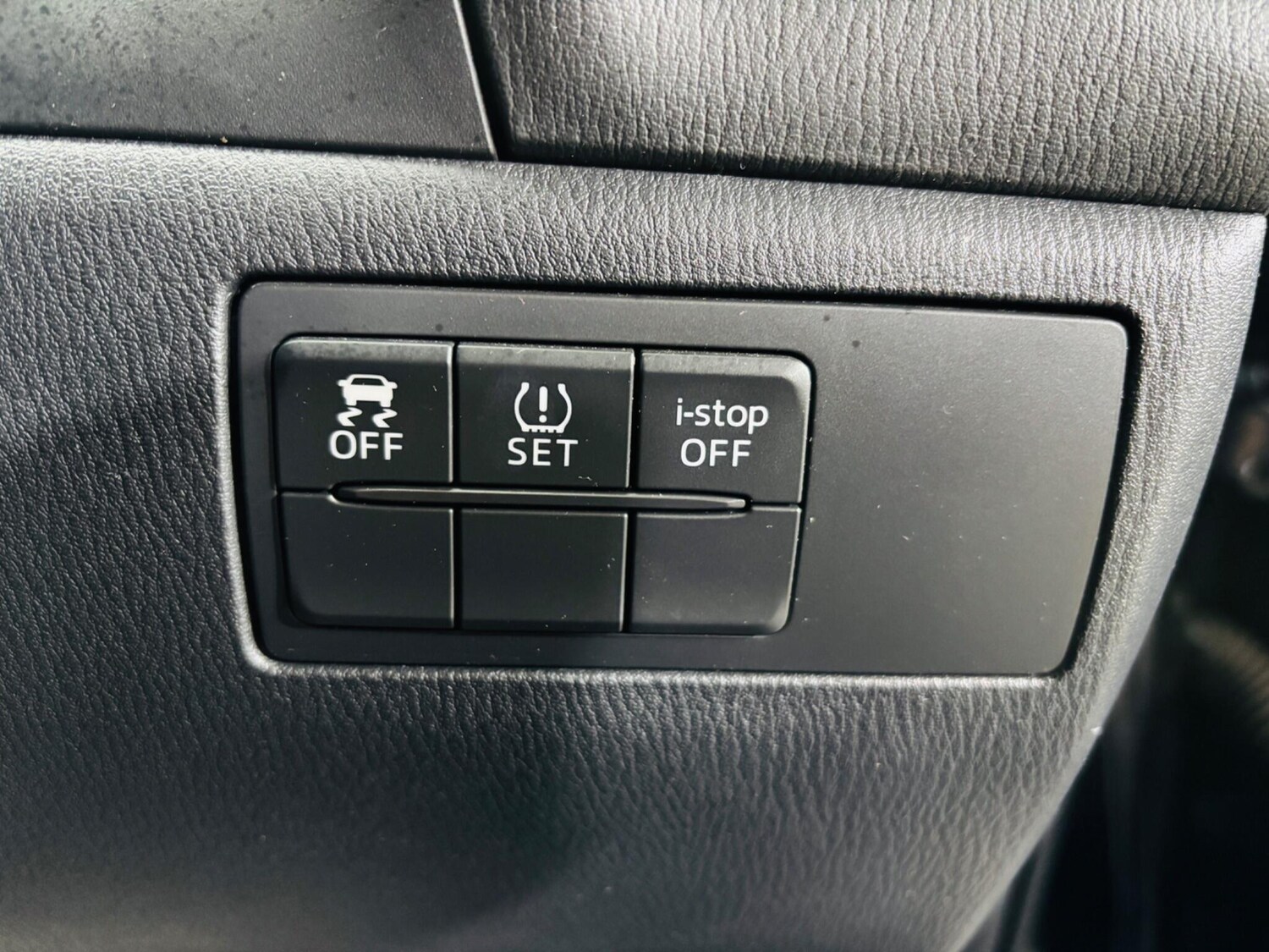 Used Mazda Mazda3 for sale - 78215118: Photo 18