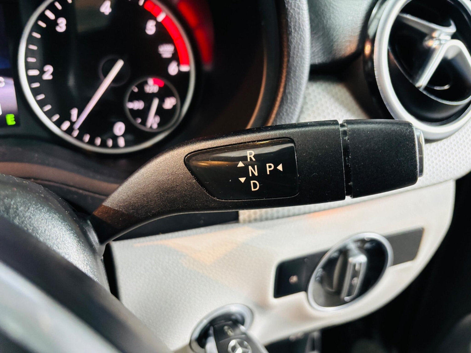 Used Mercedes-Benz B Class 2015 for sale - 77255158: Photo 23