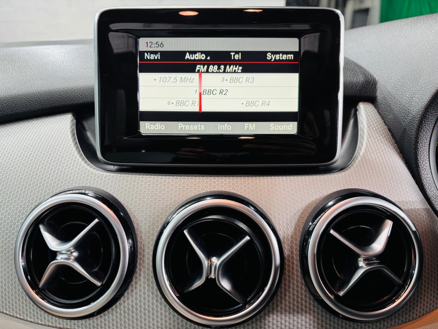 Used Mercedes-Benz B Class 2015 for sale - 77255158: Photo 24