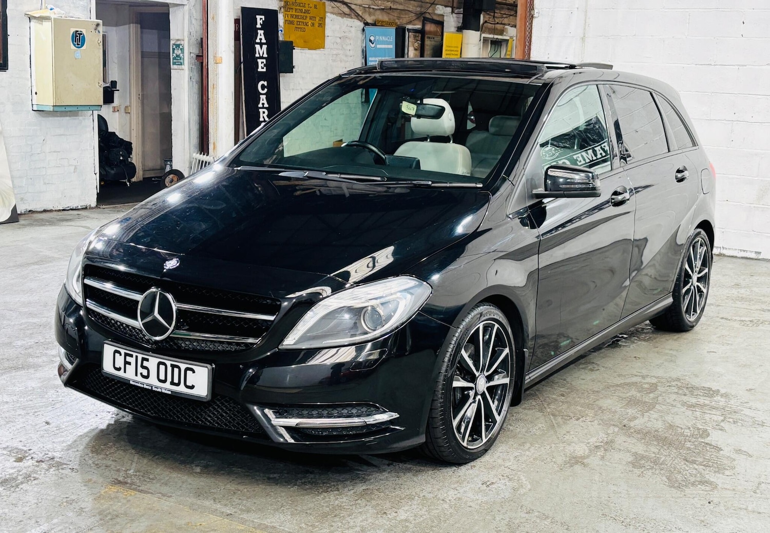 Used Mercedes-Benz B Class 2015 for sale - 77255158: Photo 4