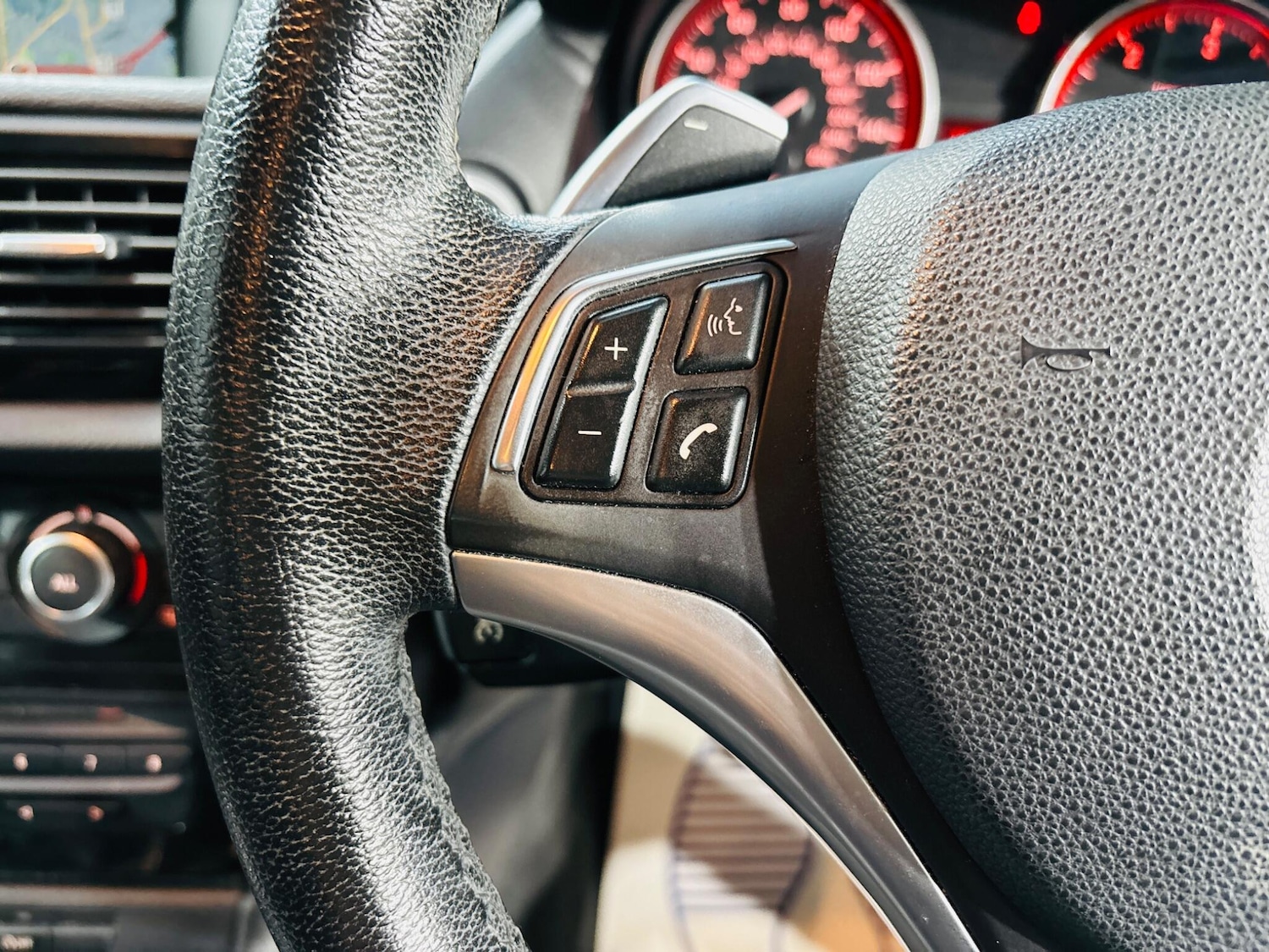 Used BMW X1 2013 for sale - 76989182: Photo 14