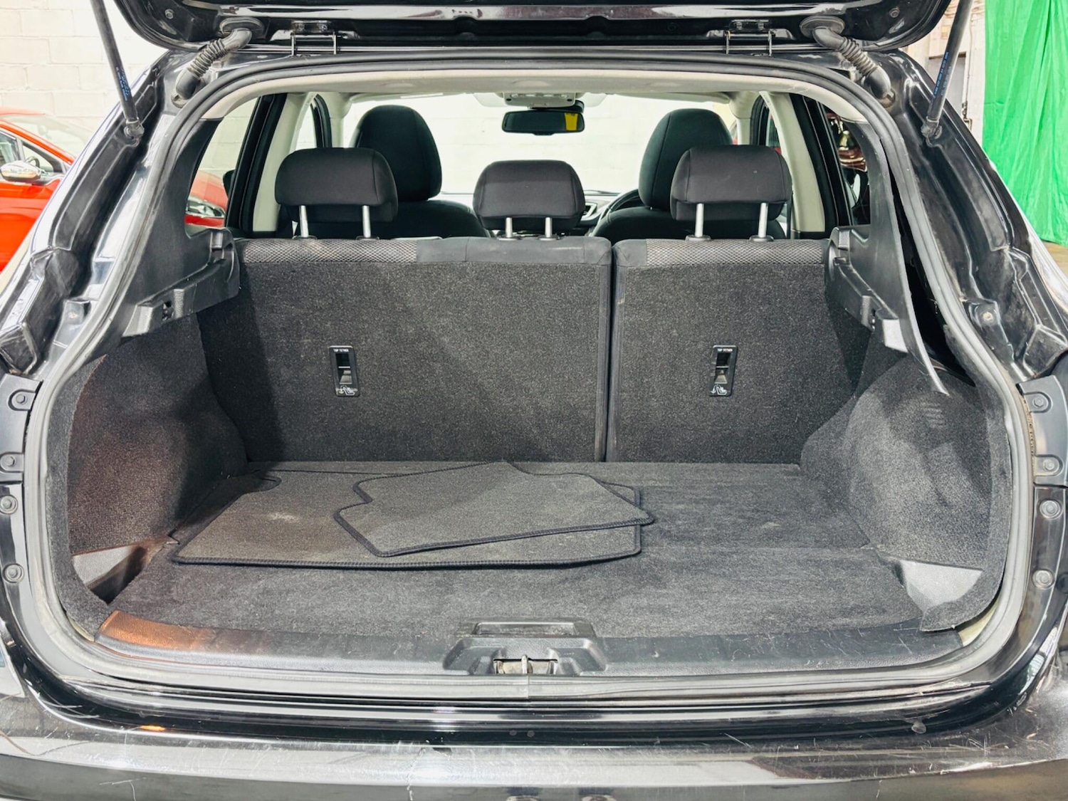 Used Nissan Qashqai 2015 for sale - 78115486: Photo 17