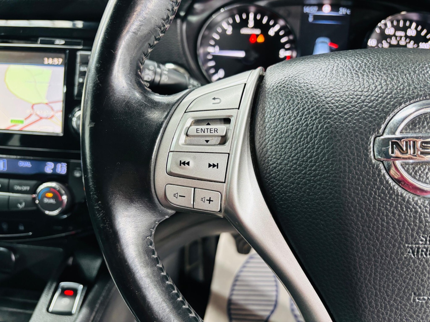 Used Nissan Qashqai 2015 for sale - 78115486: Photo 28