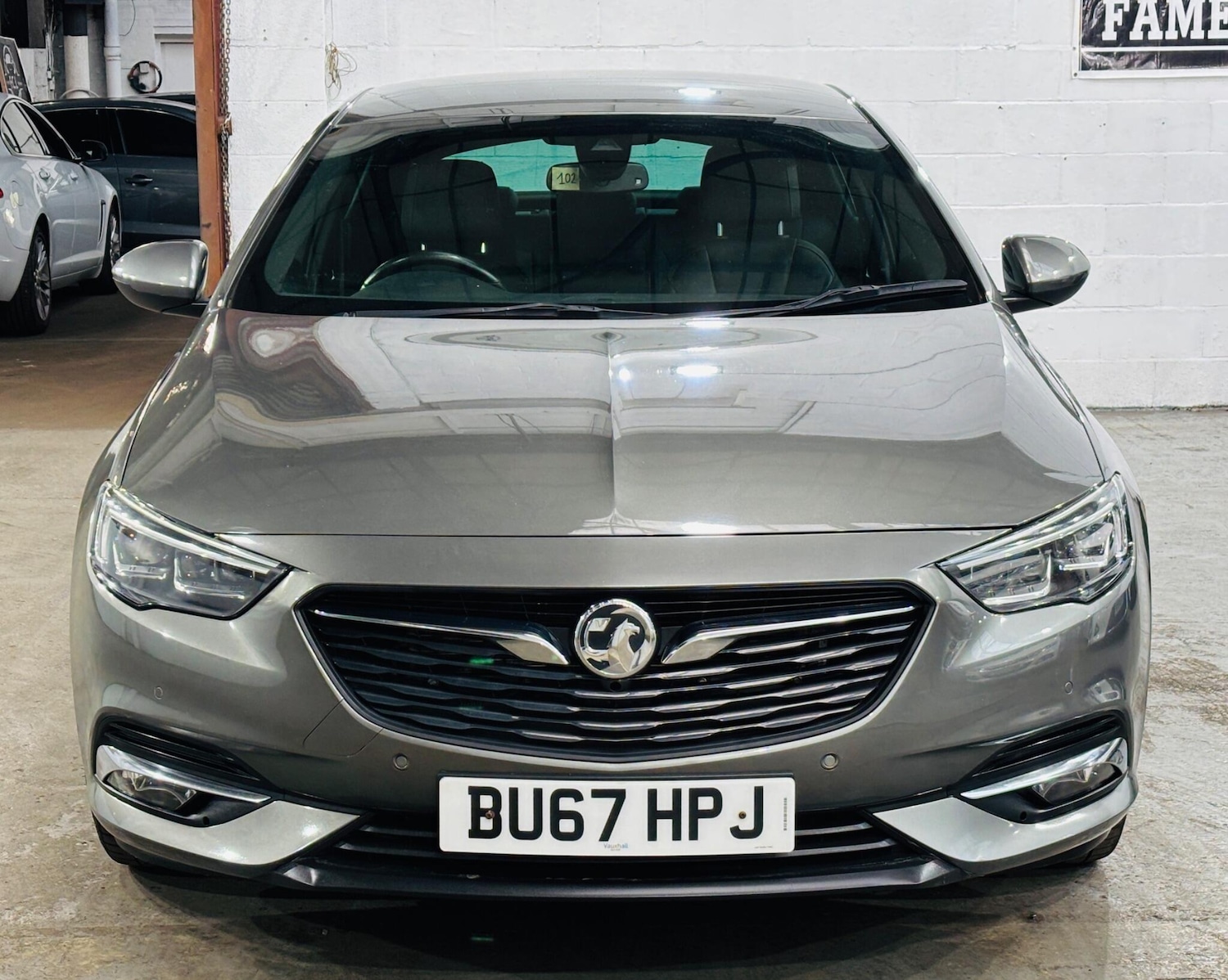 Used Vauxhall Insignia 2017 for sale - 76377966: Photo 2