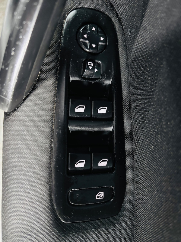 Used Peugeot 308 2016 for sale - 76283250: Photo 17