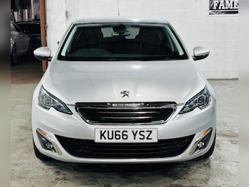 Used Peugeot 308 2016 for sale - 76283250: Photo 2