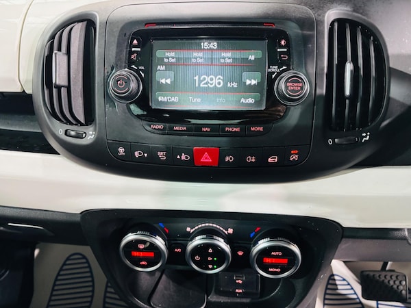 Used Fiat 500L 2013 for sale - 76283220: Photo 24