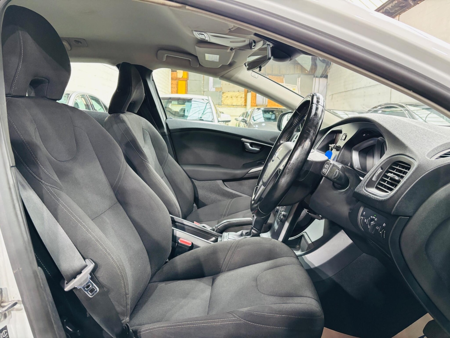 Used Volvo V40 2014 for sale - 77769055: Photo 13