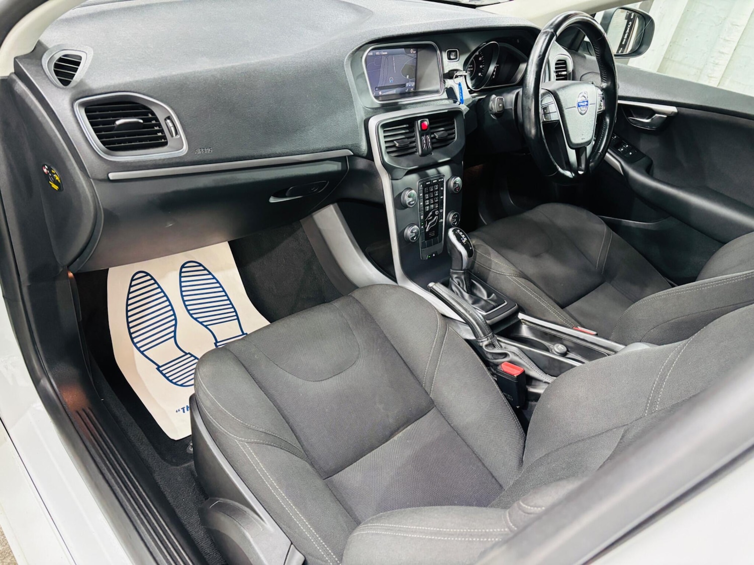 Used Volvo V40 2014 for sale - 77769055: Photo 14