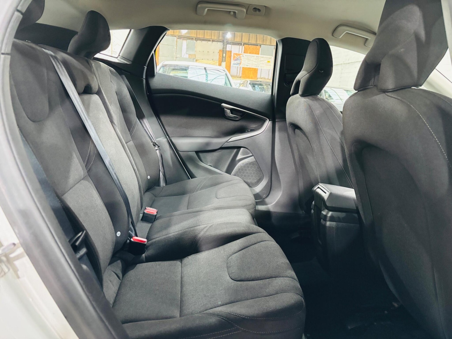 Used Volvo V40 2014 for sale - 77769055: Photo 16