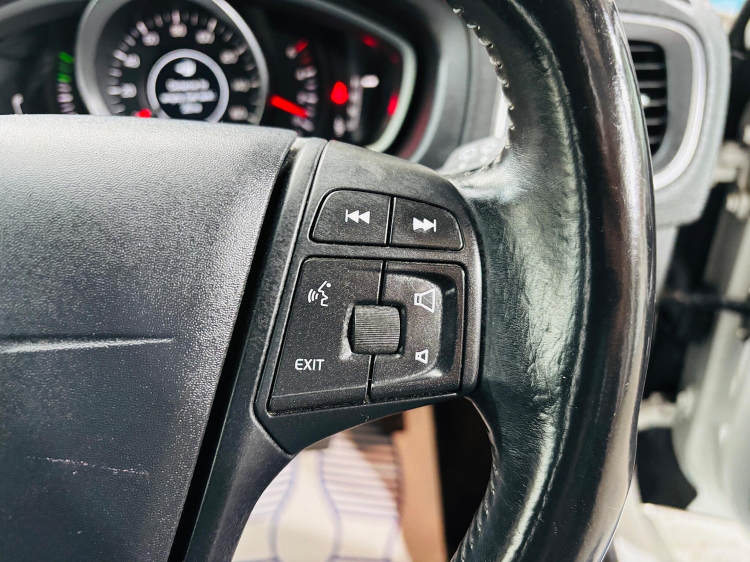 Used Volvo V40 2014 for sale - 77769055: Photo 19