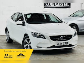 Used Volvo V40 2014 for sale - 77769055: Photo