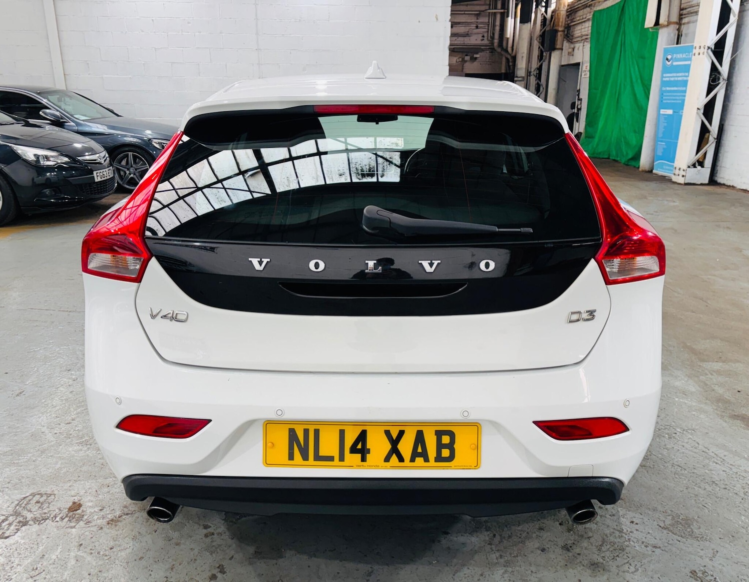 Used Volvo V40 2014 for sale - 77769055: Photo 6