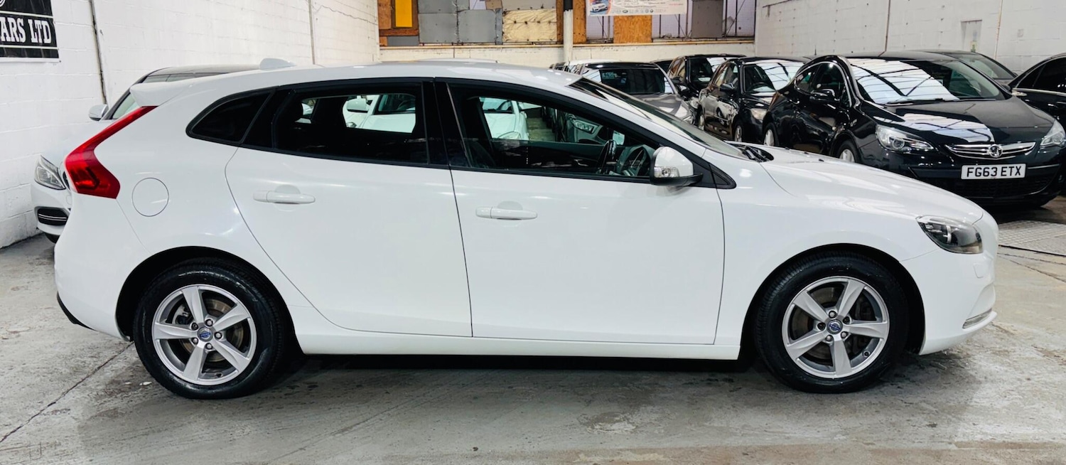 Used Volvo V40 2014 for sale - 77769055: Photo 8