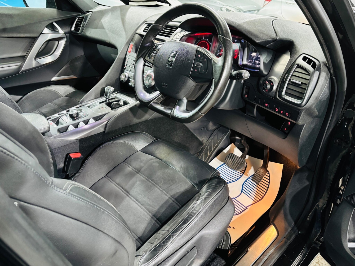 Used Citroen DS5 2013 for sale - 76886995: Photo 10