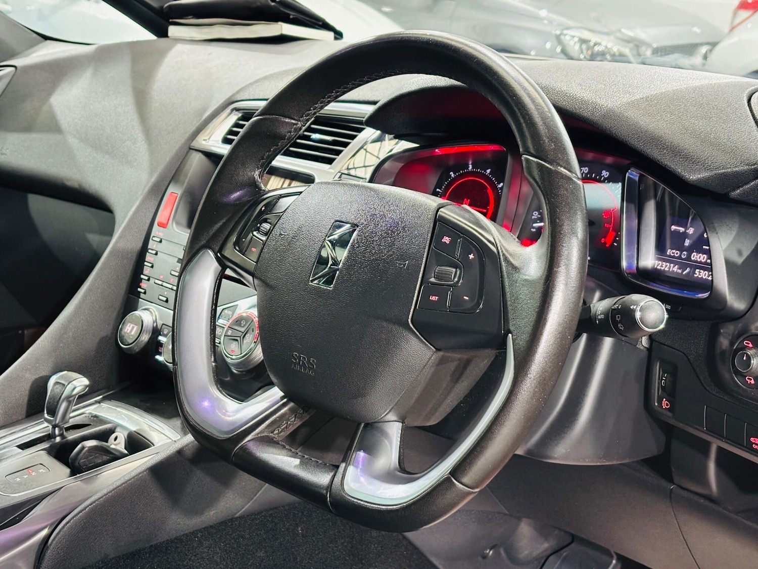 Used Citroen DS5 2013 for sale - 76886995: Photo 11