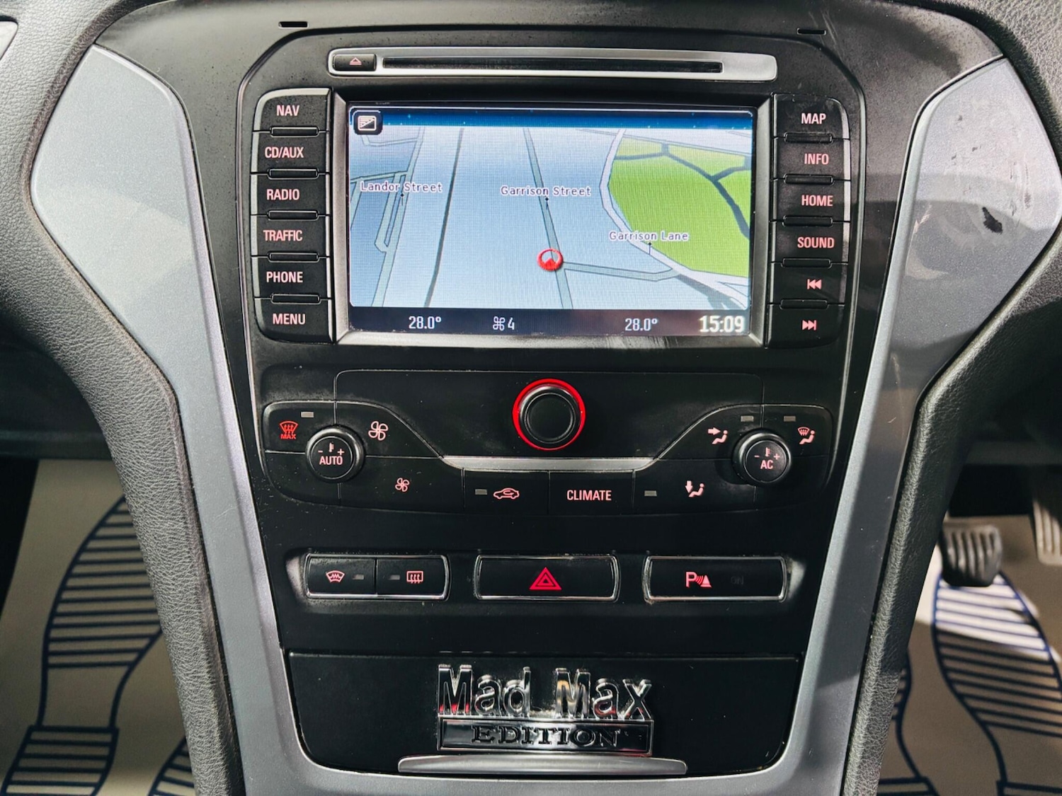 Used Ford Mondeo 2014 for sale - 77768363: Photo 21