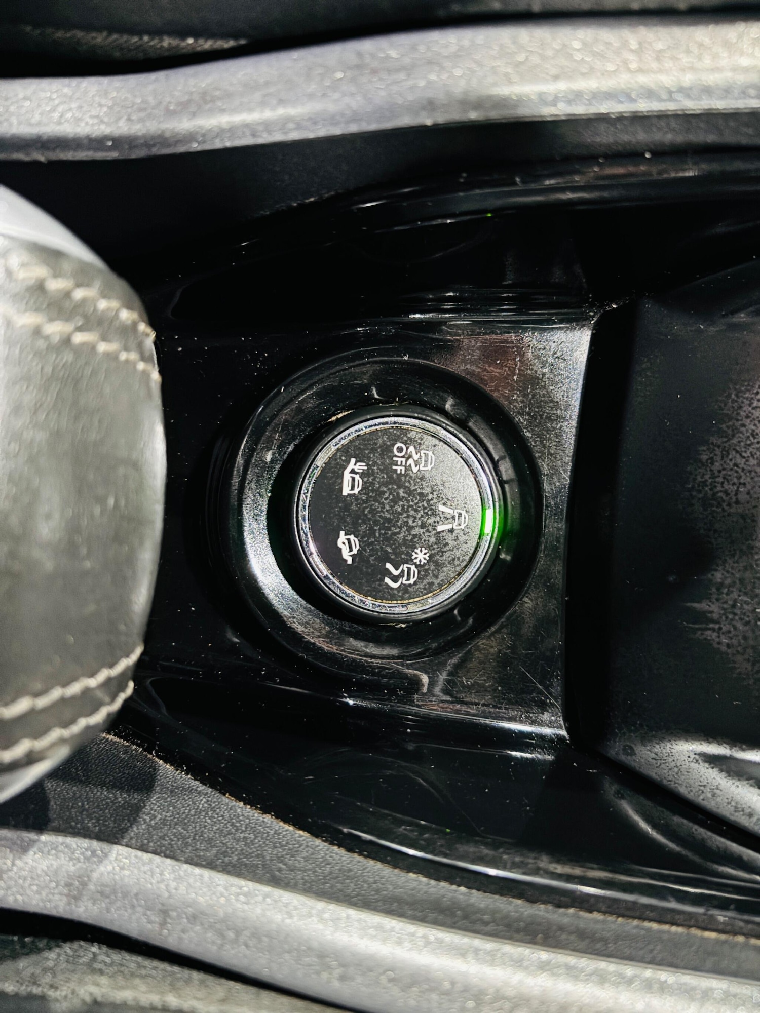 Used Peugeot 2008 2016 for sale - 77040627: Photo 29