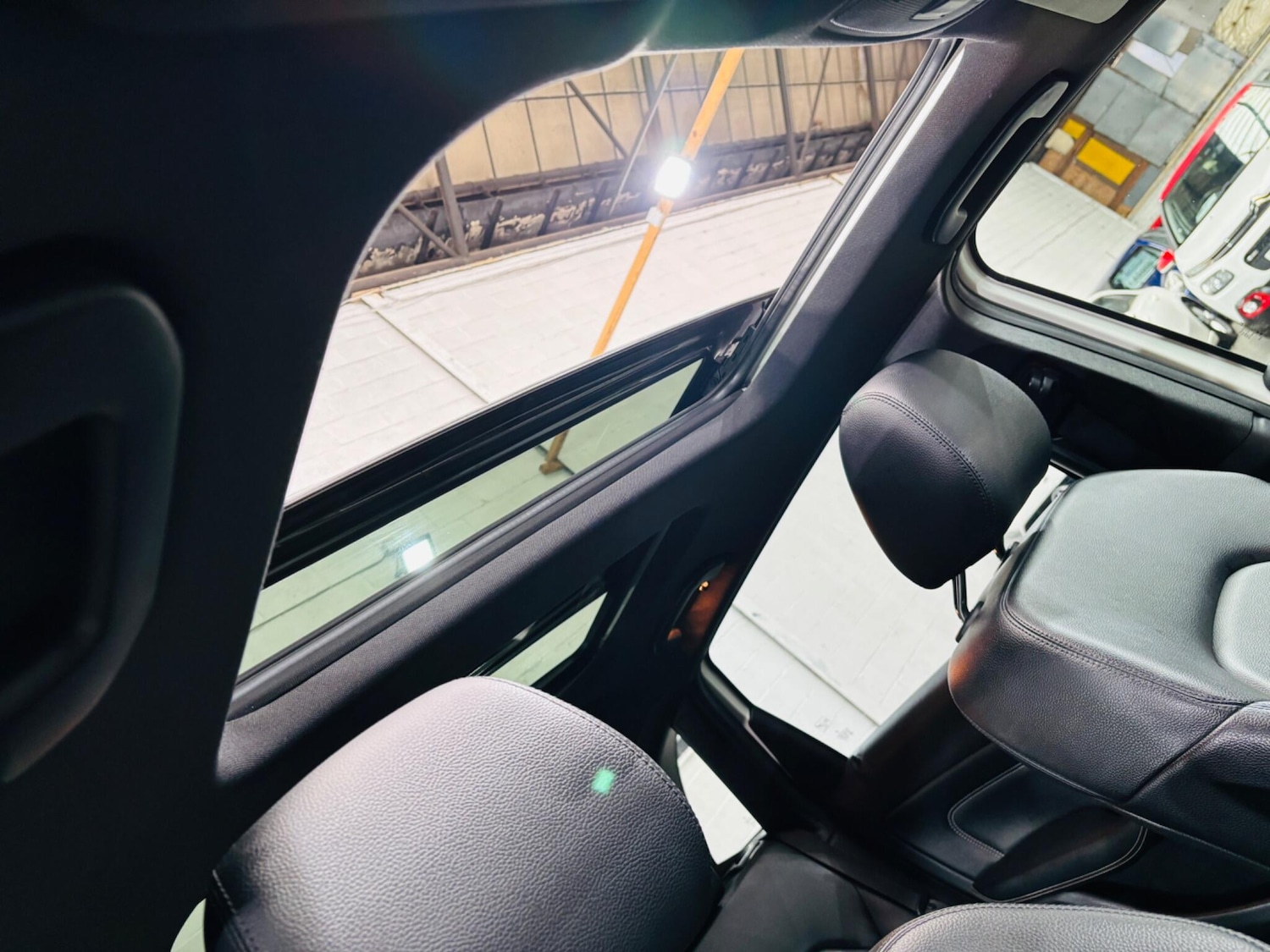 Used Mercedes-Benz B Class 2014 for sale - 77624967: Photo 17