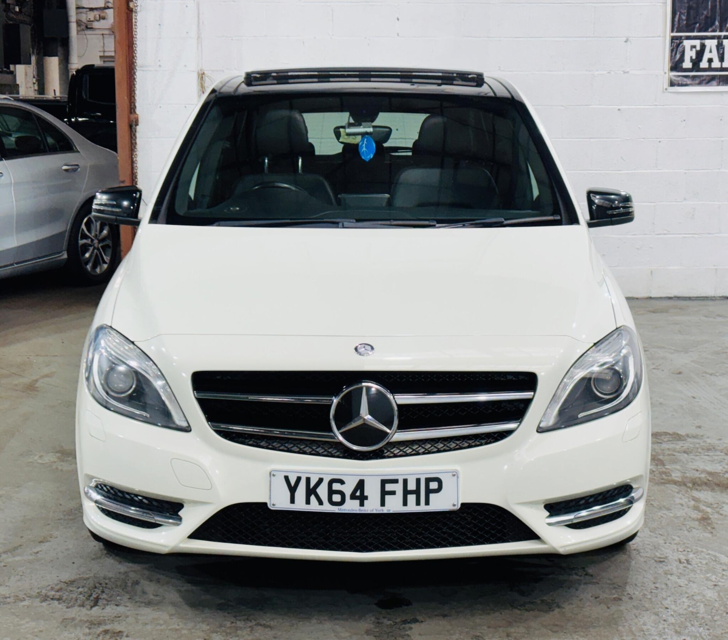 Used Mercedes-Benz B Class 2014 for sale - 77624967: Photo 2