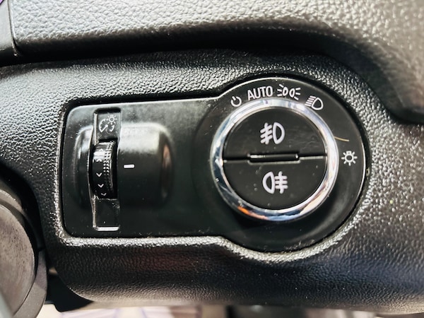 Used Vauxhall Insignia 2015 for sale - 75990546: Photo 20