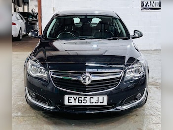 Used Vauxhall Insignia 2015 for sale - 75990546: Photo 2