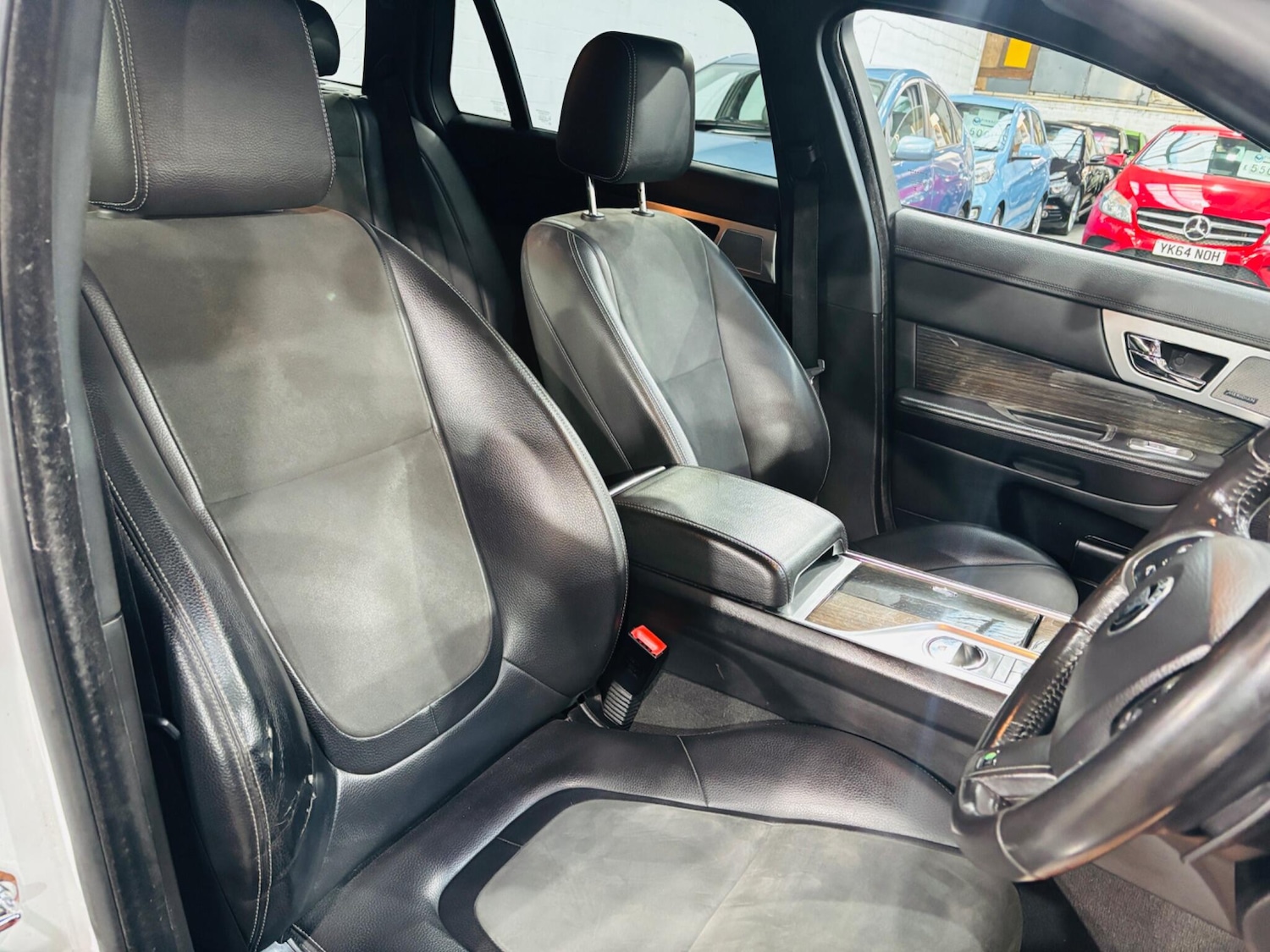 Used Jaguar XF 2015 for sale - 77956986: Photo 13