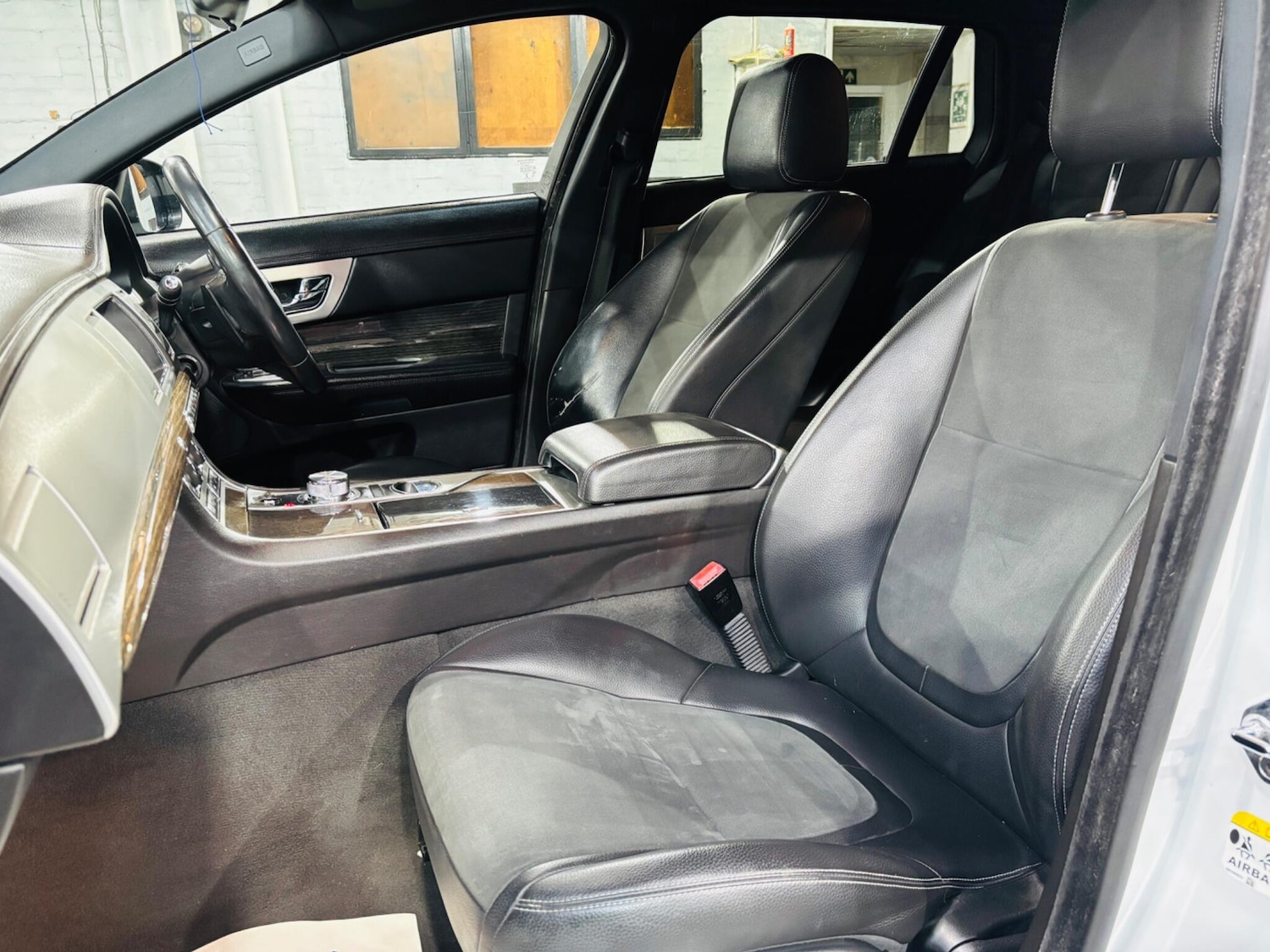 Used Jaguar XF 2015 for sale - 77956986: Photo 14