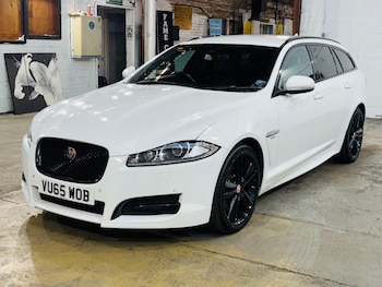 Used Jaguar XF 2015 for sale - 77956986: Photo