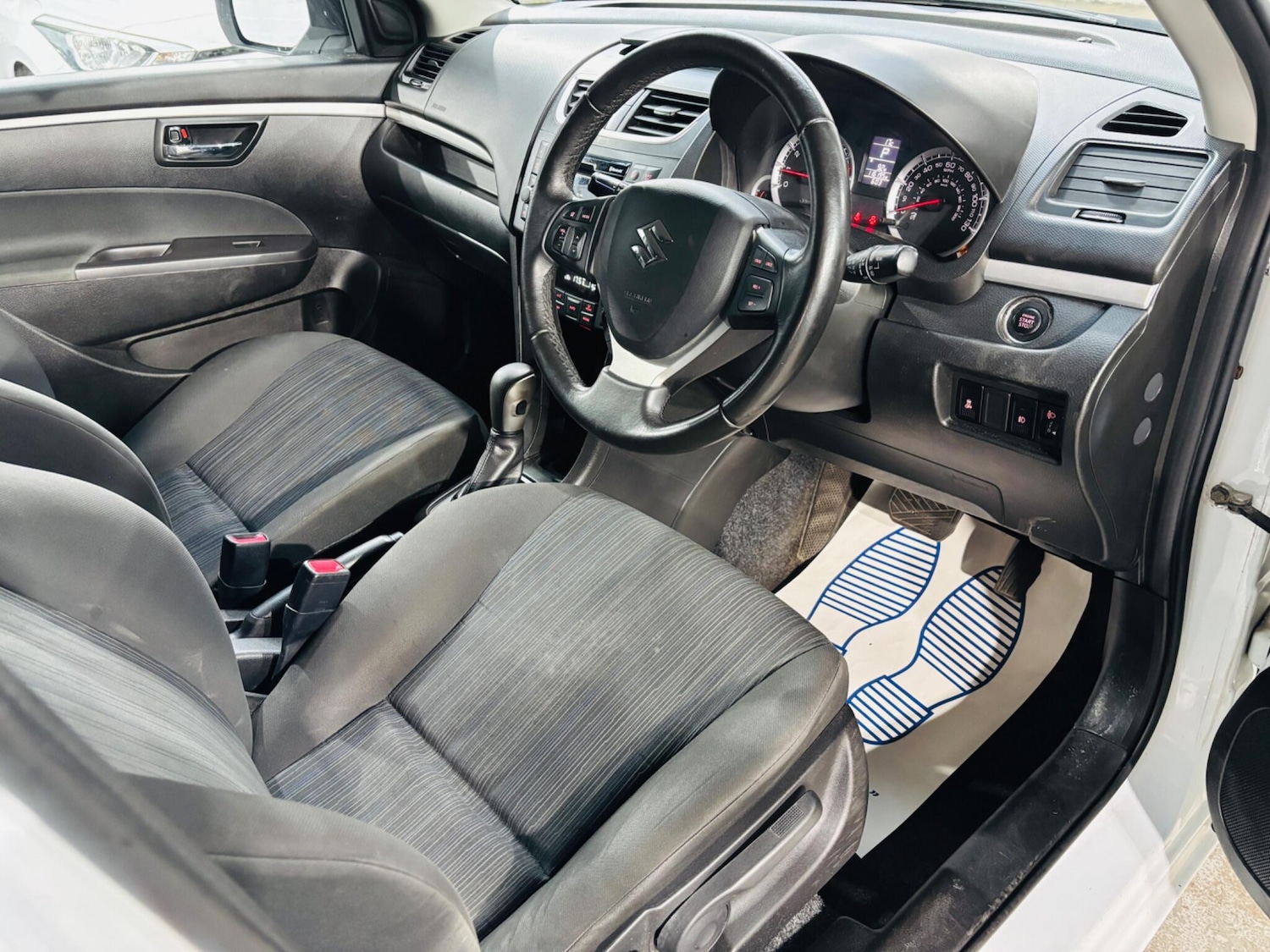 Used Suzuki Swift 2014 for sale - 78157080: Photo 10