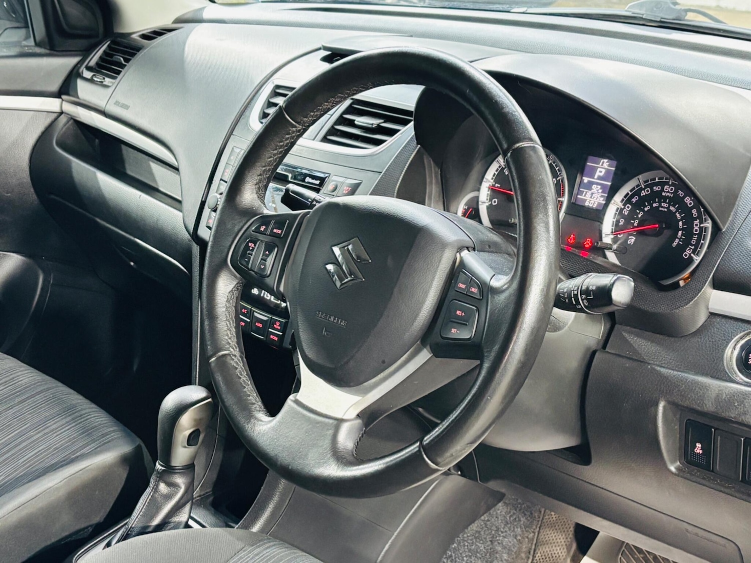 Used Suzuki Swift 2014 for sale - 78157080: Photo 11