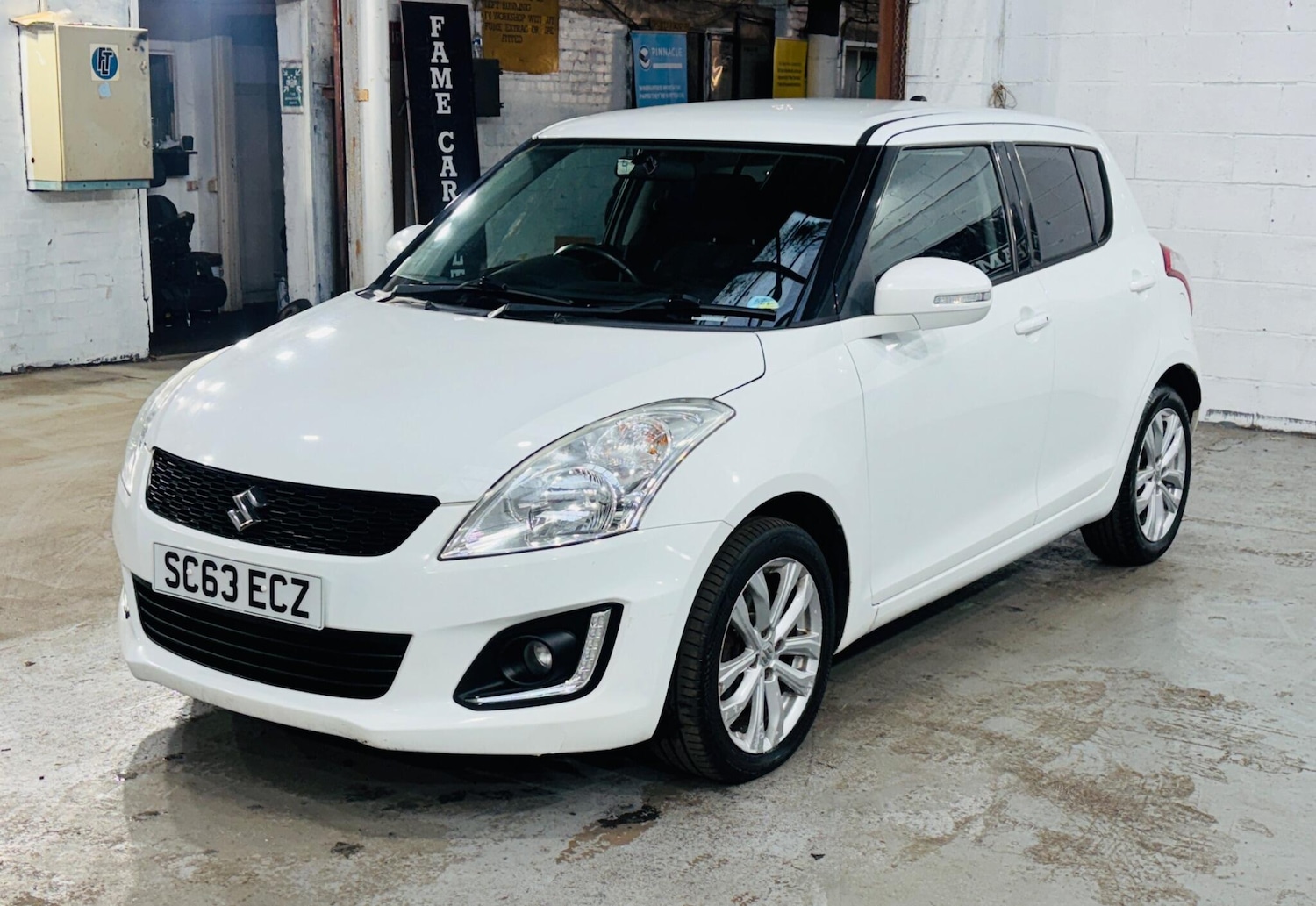 Used Suzuki Swift 2014 for sale - 78157080: Photo 4