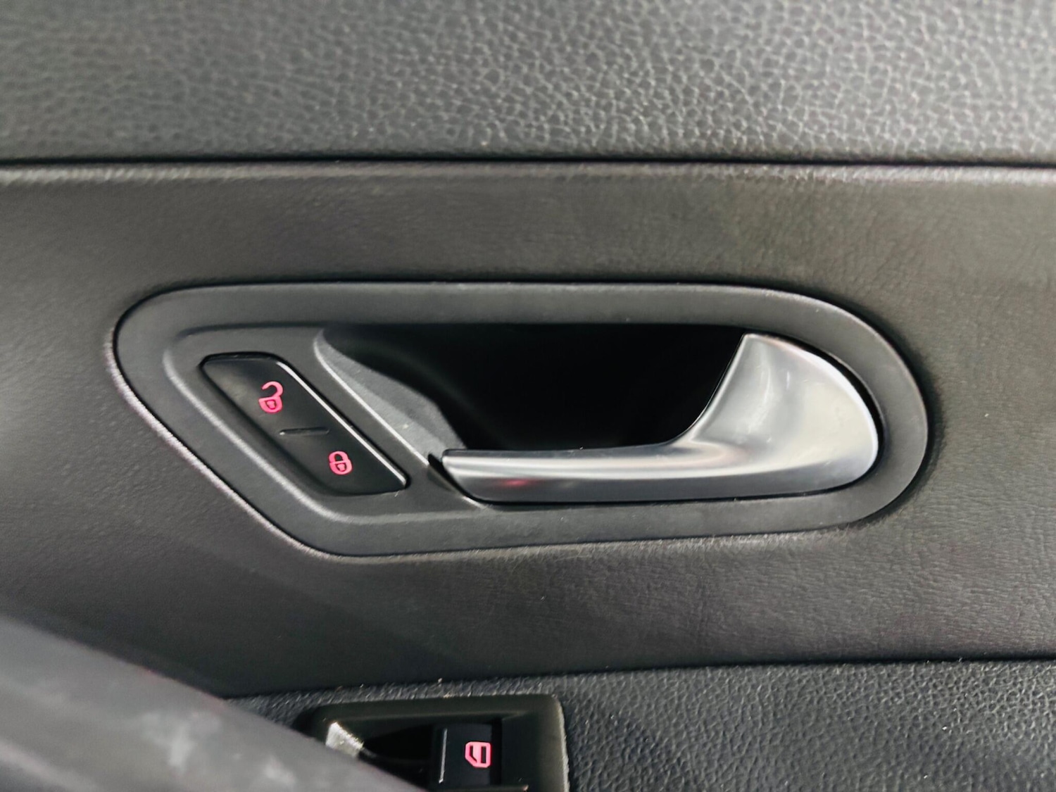 Used Volkswagen Scirocco 2014 for sale - 76989358: Photo 18