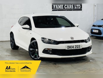 2014 (14) - 2.0 TDI 177 R-Line 3dr DSG