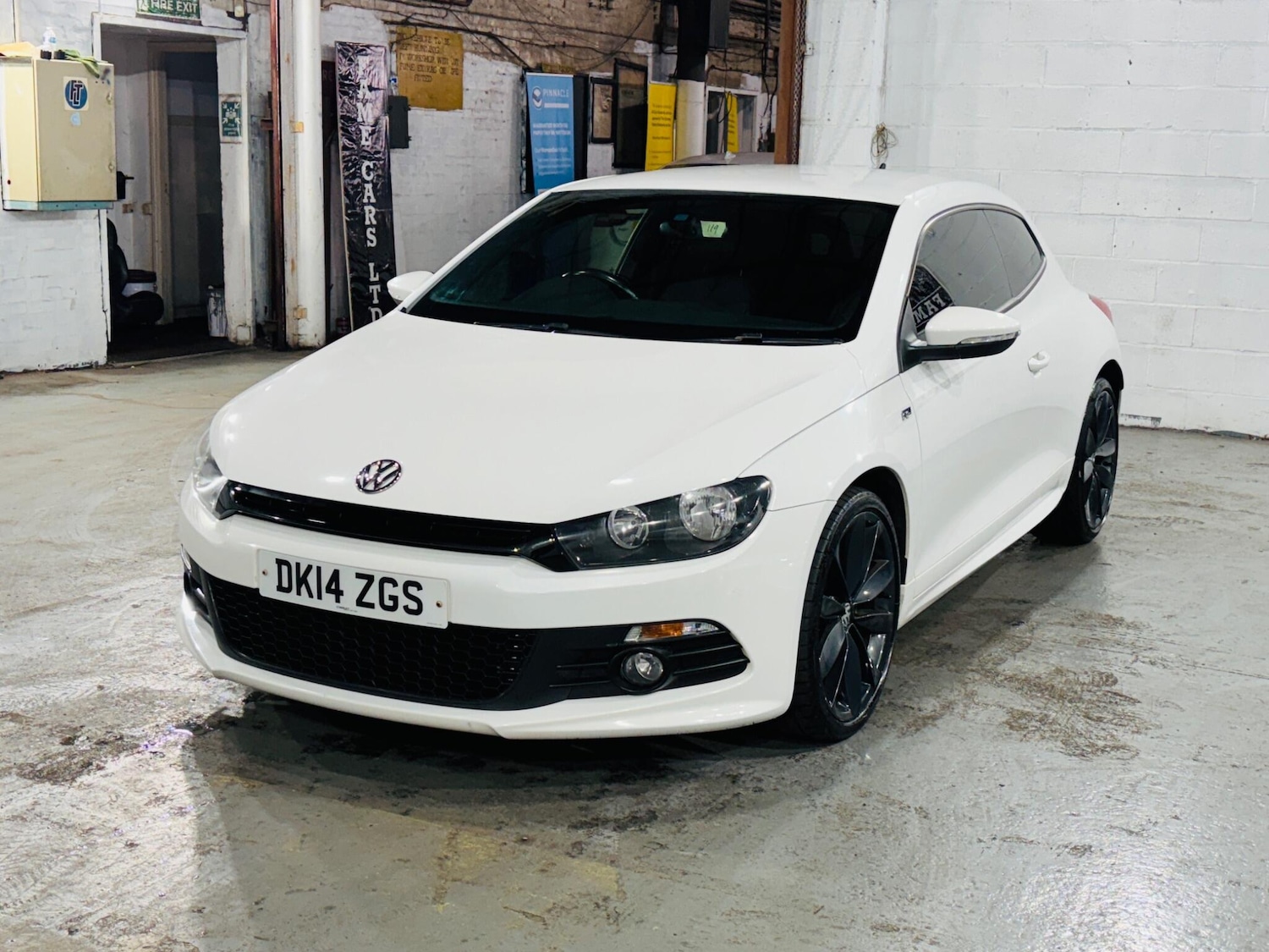 Used Volkswagen Scirocco 2014 for sale - 76989358: Photo 4