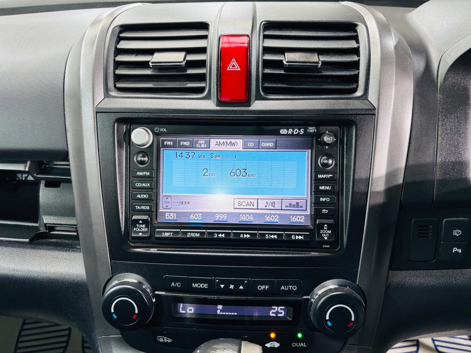 Used Honda CR-V 2009 for sale - 76349899: Photo 24