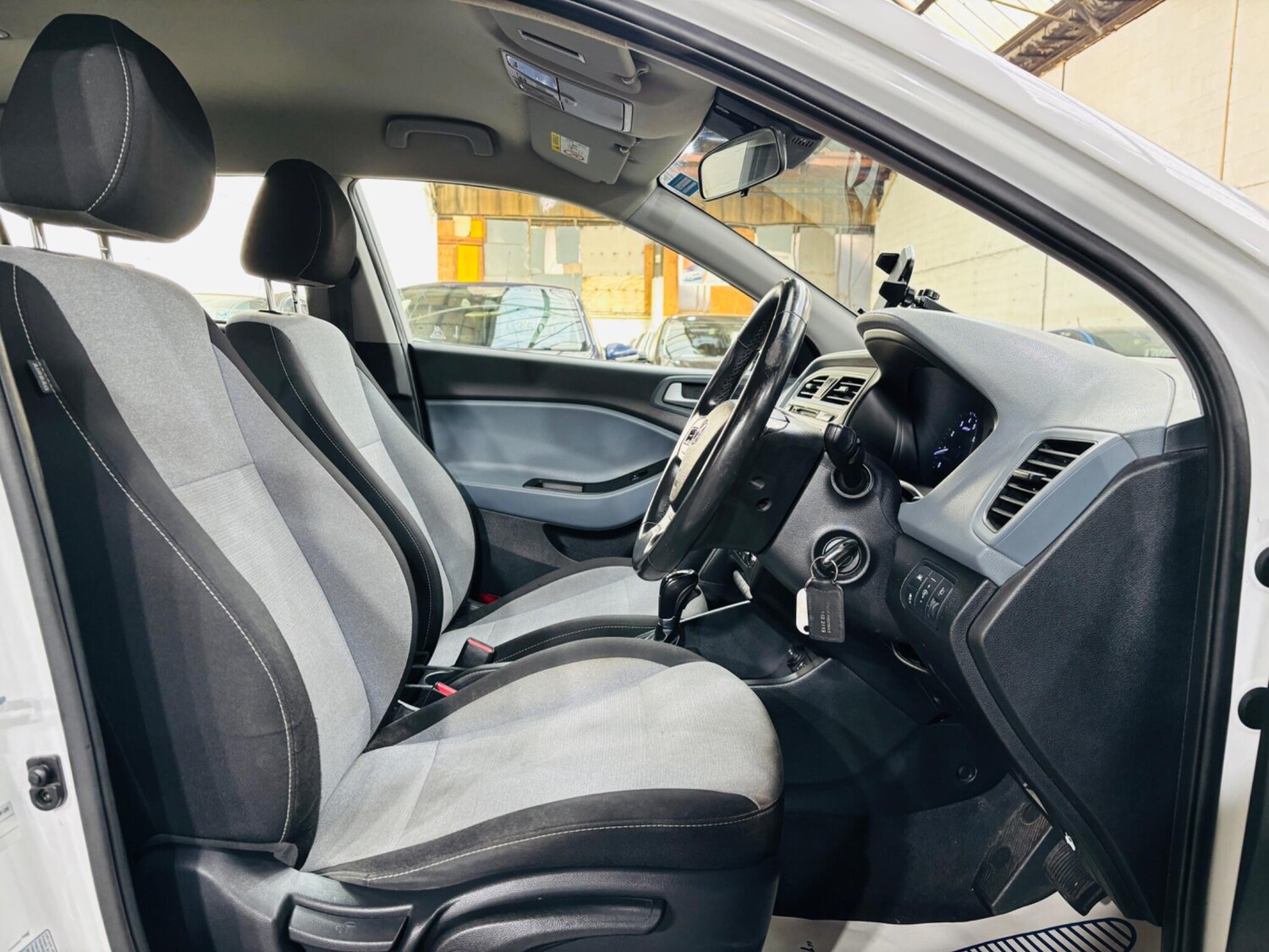 Used Hyundai i20 2015 for sale - 78157183: Photo 13