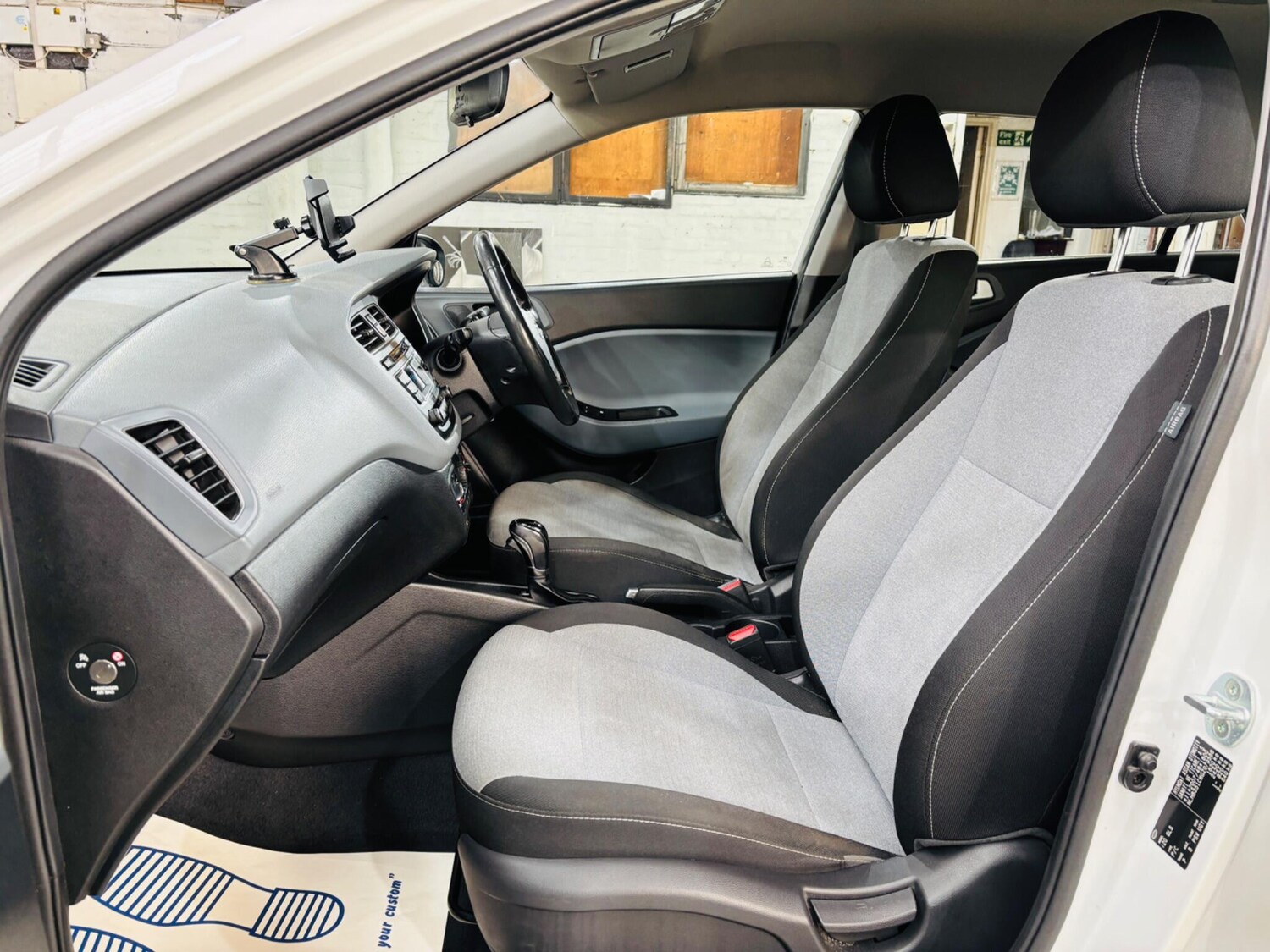 Used Hyundai i20 2015 for sale - 78157183: Photo 15