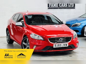 Used Volvo V40 2015 for sale - 79471982: Photo