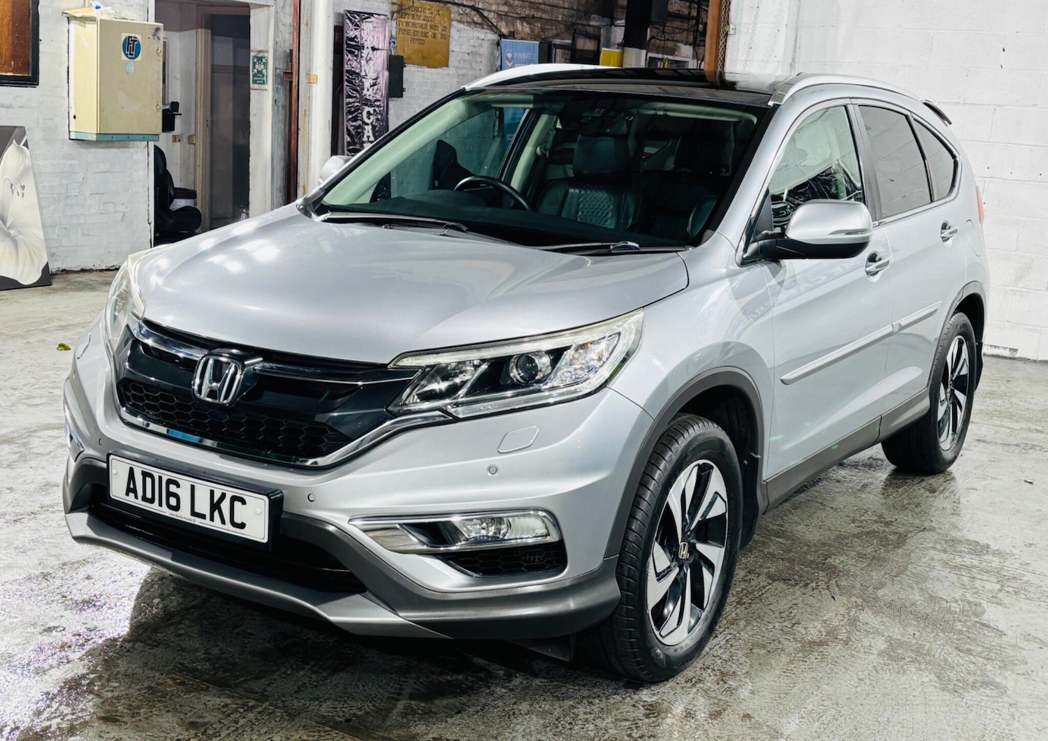 Used Honda CR-V 2016 for sale - 76886535: Photo 4